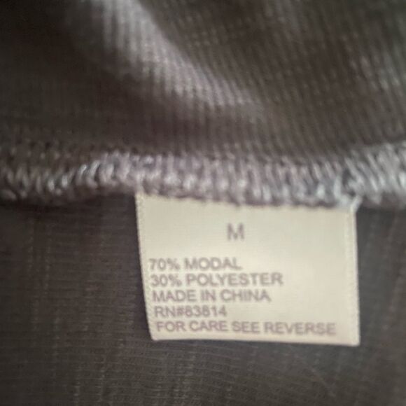 Te Verde charcoal Muscle Tee with open back size medium women’s - Picture 5 of 5